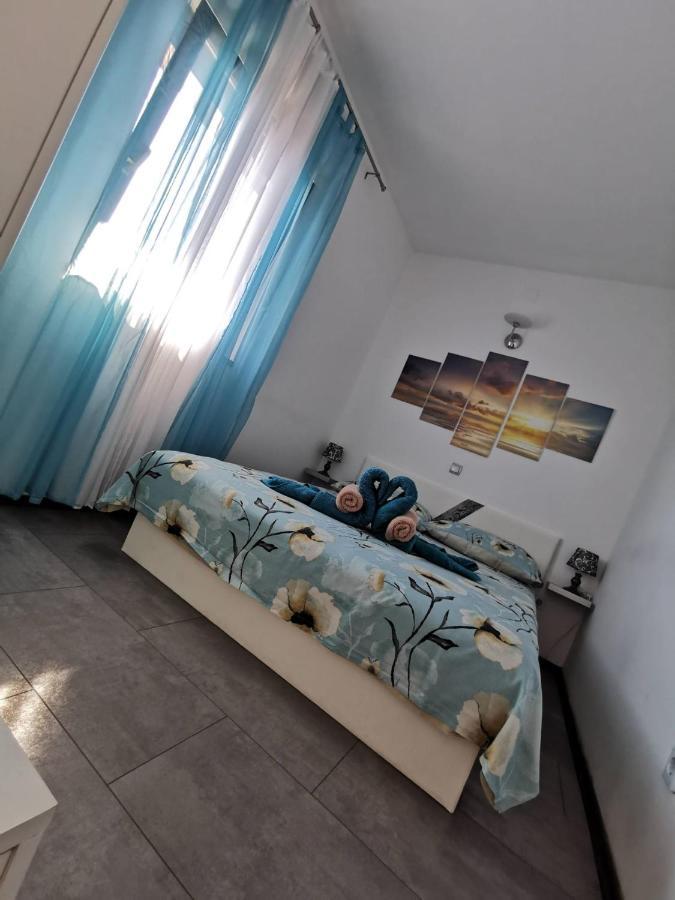 Apartmani Tajana ซูโกชัน ภายนอก รูปภาพ