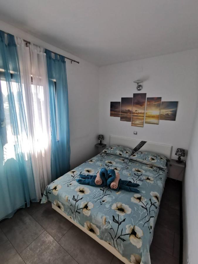 Apartmani Tajana ซูโกชัน ภายนอก รูปภาพ