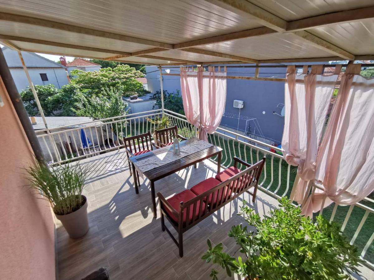 Apartmani Tajana ซูโกชัน ภายนอก รูปภาพ