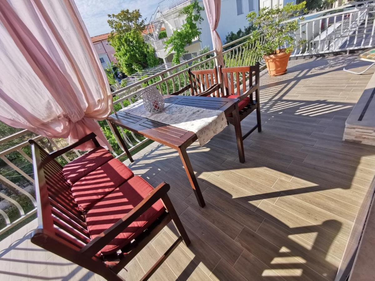Apartmani Tajana ซูโกชัน ภายนอก รูปภาพ