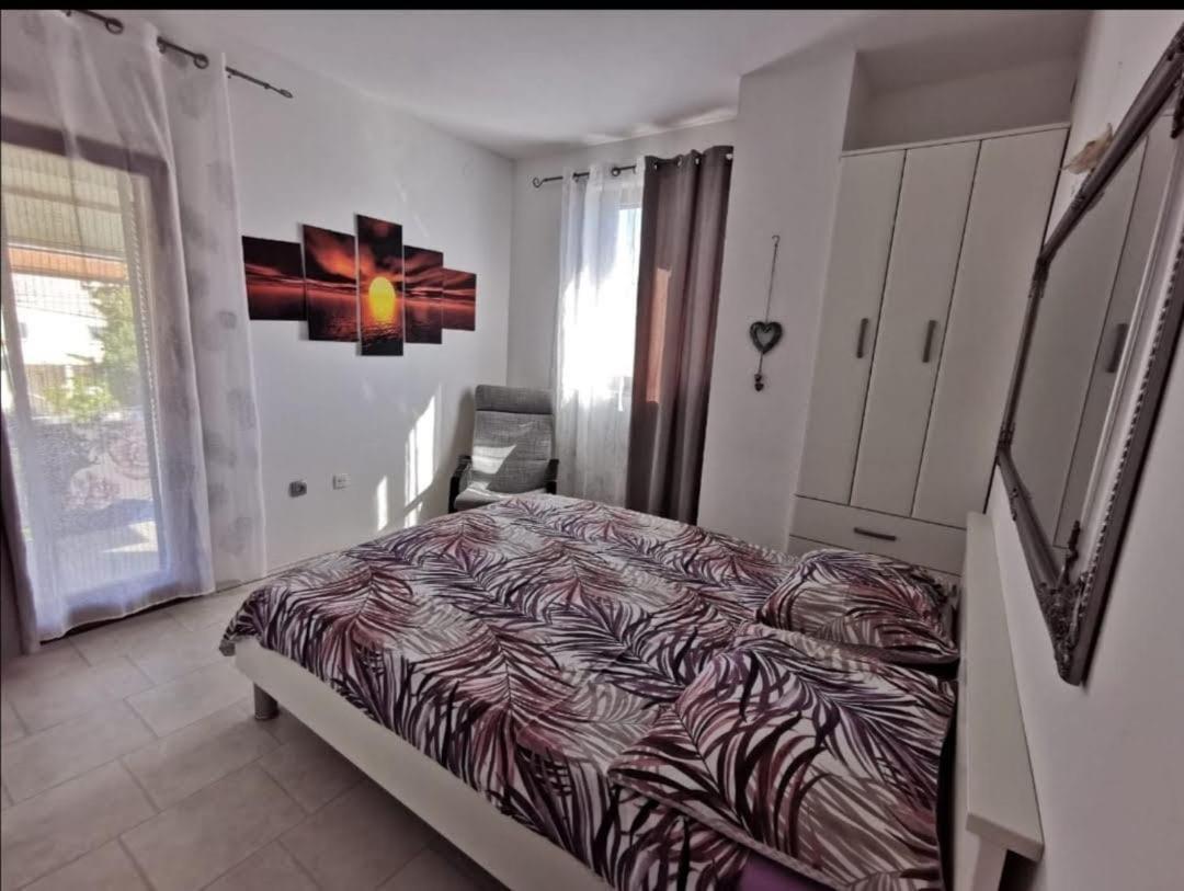 Apartmani Tajana ซูโกชัน ภายนอก รูปภาพ