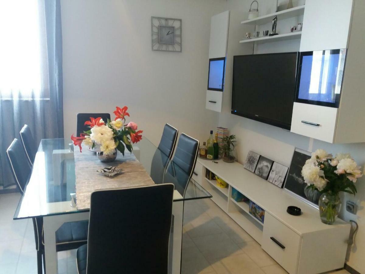Apartmani Tajana ซูโกชัน ภายนอก รูปภาพ